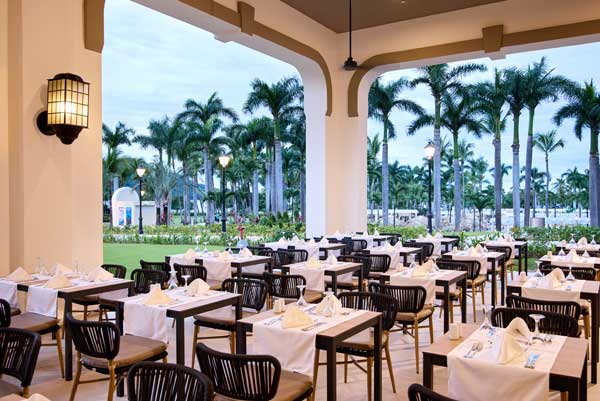 Restaurants & Bars - Hotel Riu Guanacaste - All-Inclusive - Guanacaste, Costa Rica
